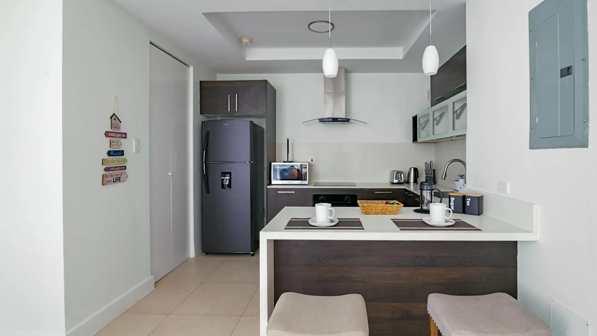 Apartment Parkhurst 303 King Bed Pool And Gym Kingston Jamaica