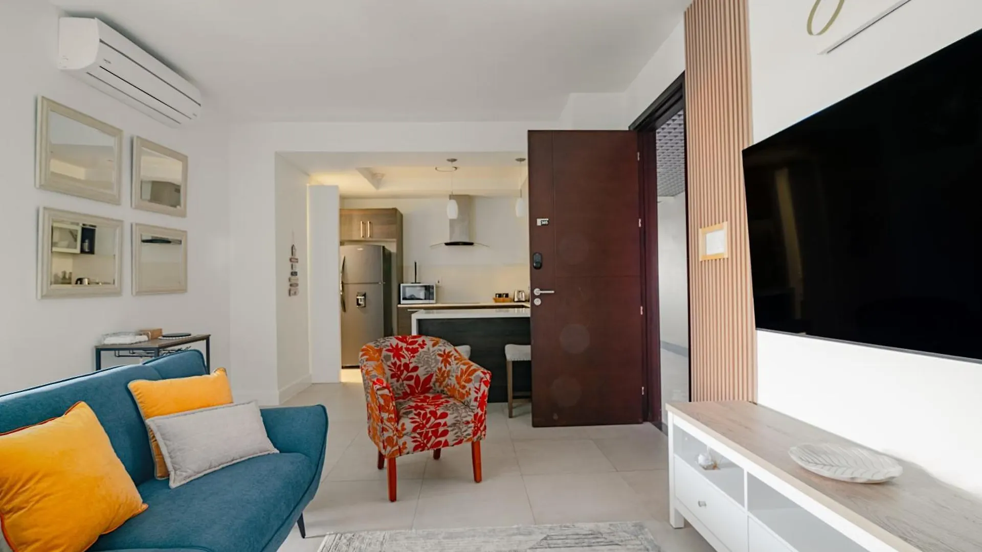 Parkhurst 303 King Bed Pool And Gym Кингстон